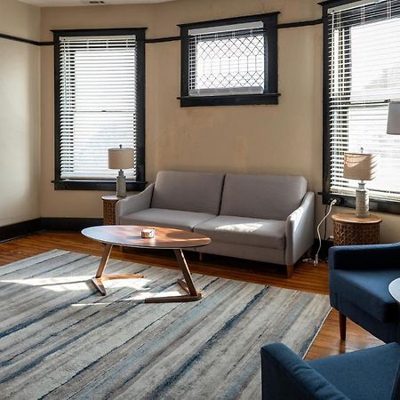 Updated 3 Bedroom Unit With Balcony! Cape Girardeau Eksteriør bilde