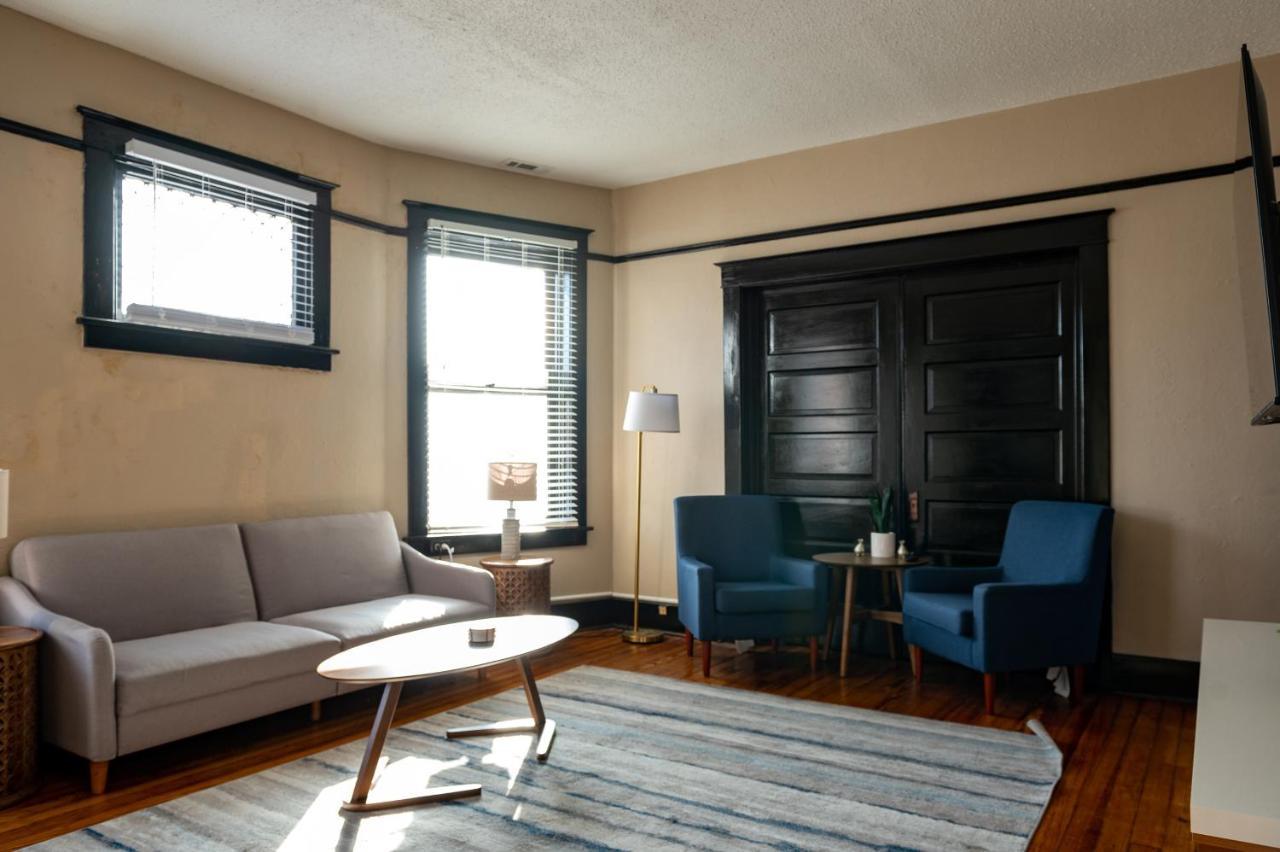 Updated 3 Bedroom Unit With Balcony! Cape Girardeau Eksteriør bilde